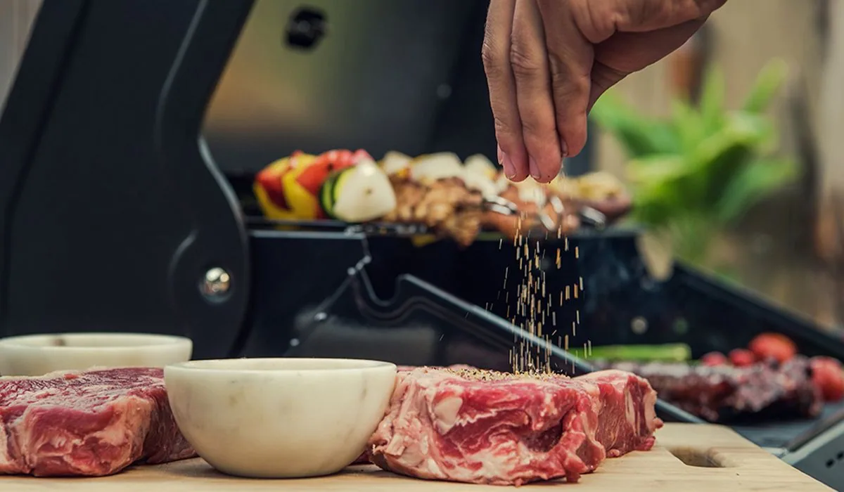 Megamaster braii food preparation